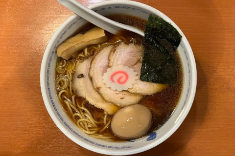 たけちゃんにぼしらーめんスペシャル醤油らぁ麺大盛