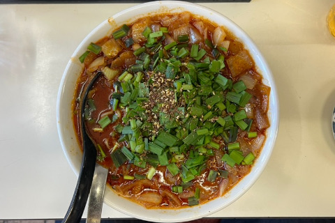 ビンギリ勝浦タンタン麺