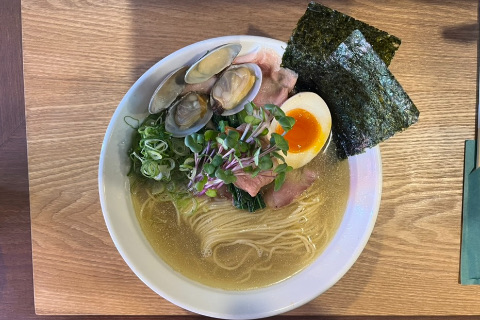 メヂカそば吟魚本日の煮干の貝塩特中華